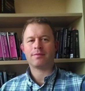 Photo of Dr. Matthew Henderson